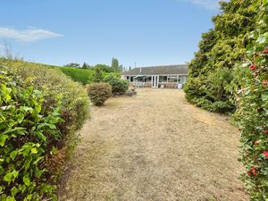STATION ROAD- click for photo gallery
